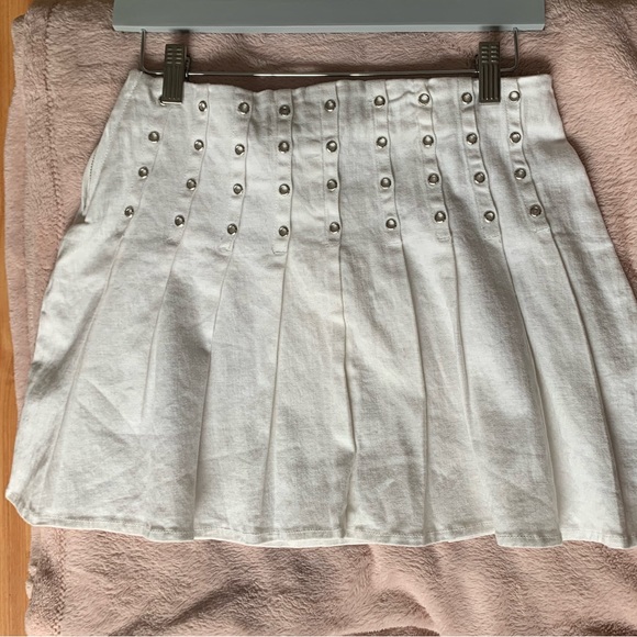 Sweet Jane white pleated skirt - Picture 3 of 3